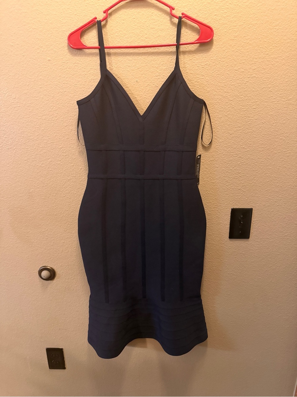 VENUS Navy V‑Neck Bodycon Midi Dress with Spaghetti Straps